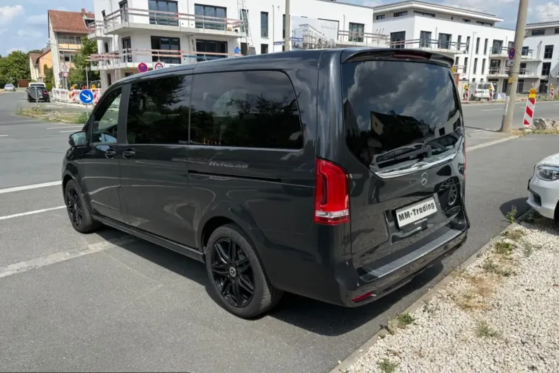 Mercedes-Benz V 300 (Clasa V) din 2022 cu 58.789 km - oferta MER243795 - foto 7
