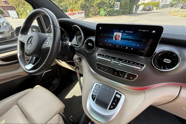 Mercedes-Benz V 300 (Clasa V) din 2022 cu 58.789 km - oferta MER243795 - foto 14