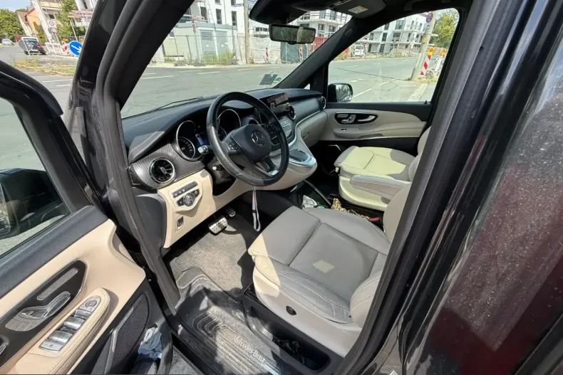 Mercedes-Benz V 300 (Clasa V) din 2022 cu 58.789 km - oferta MER243795 - foto 17