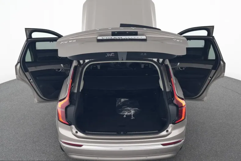 Volvo XC90 din 2025 cu 12.500 km - oferta VOL243796 - foto 17