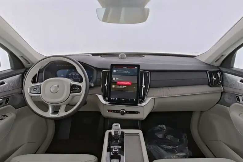 Volvo XC90 din 2025 cu 19.963 km - oferta VOL243797 - foto 7