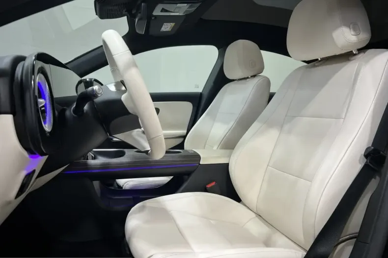 Mercedes-Benz CLA 250 (Clasa CLA) din 2025 cu 3.040 km - oferta MER243799 - foto 8