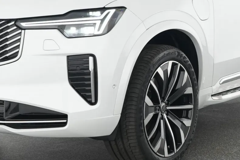 Volvo XC90 din 2025 cu 15.700 km - oferta VOL243801 - foto 10