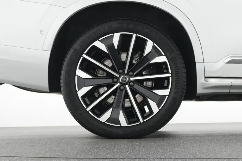Volvo XC90 din 2025 cu 15.700 km - oferta VOL243801 - foto 23