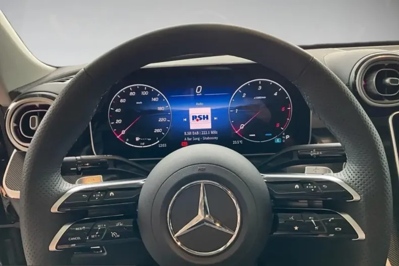 Mercedes-Benz C 300 (Clasa C) din 2025 cu 28.500 km - oferta MER243802 - foto 12