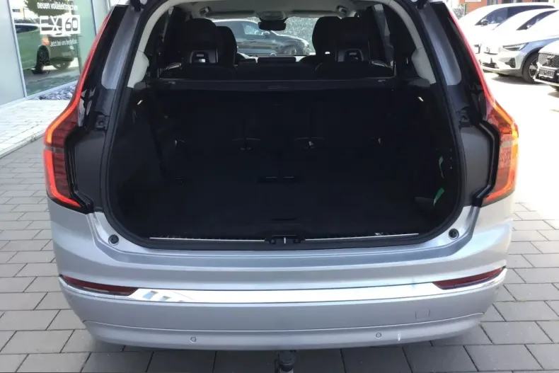 Volvo XC90 din 2025 cu 15.081 km - oferta VOL243803 - foto 9