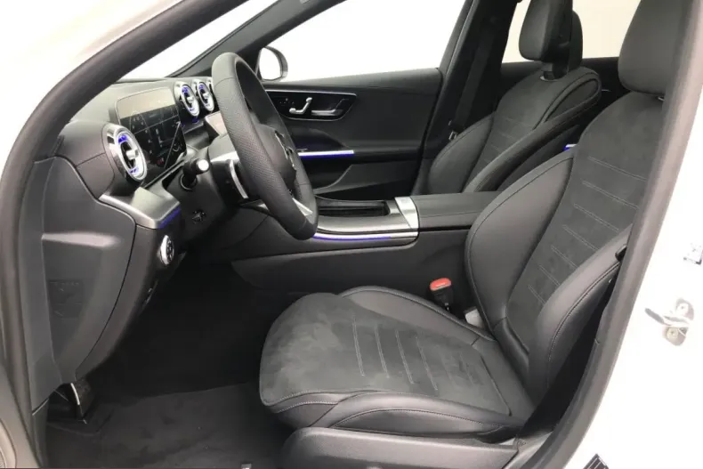 Mercedes-Benz C 400 (Clasa C) din 2023 cu 42.300 km - oferta MER243809 - foto 10