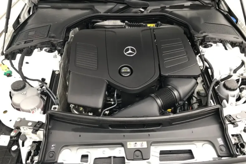 Mercedes-Benz C 400 (Clasa C) din 2023 cu 42.300 km - oferta MER243809 - foto 13