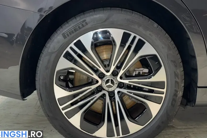 Mercedes-Benz E 300 (Clasa E) din 2024 cu 8.041 km - oferta MER243825 - foto 11