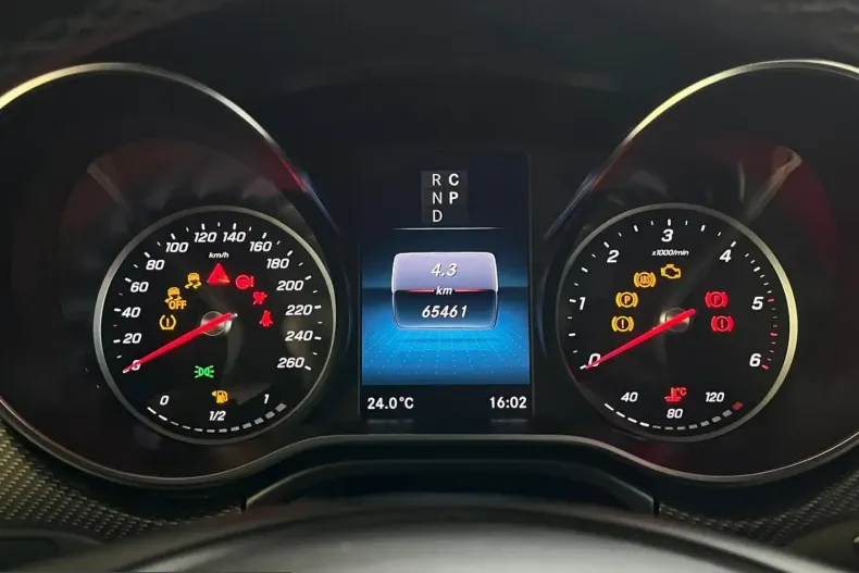 Mercedes-Benz V 300 (Clasa V) din 2022 cu 65.000 km - oferta MER243827 - foto 15