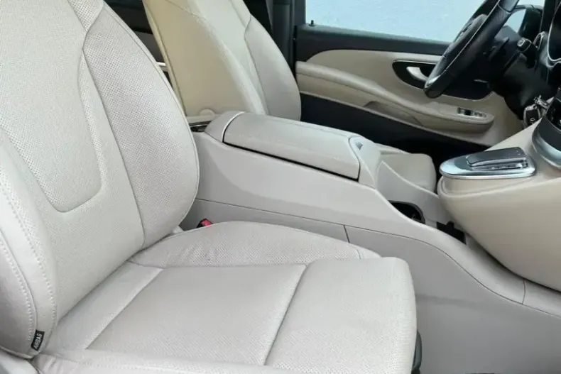 Mercedes-Benz V 300 (Clasa V) din 2022 cu 65.000 km - oferta MER243827 - foto 23