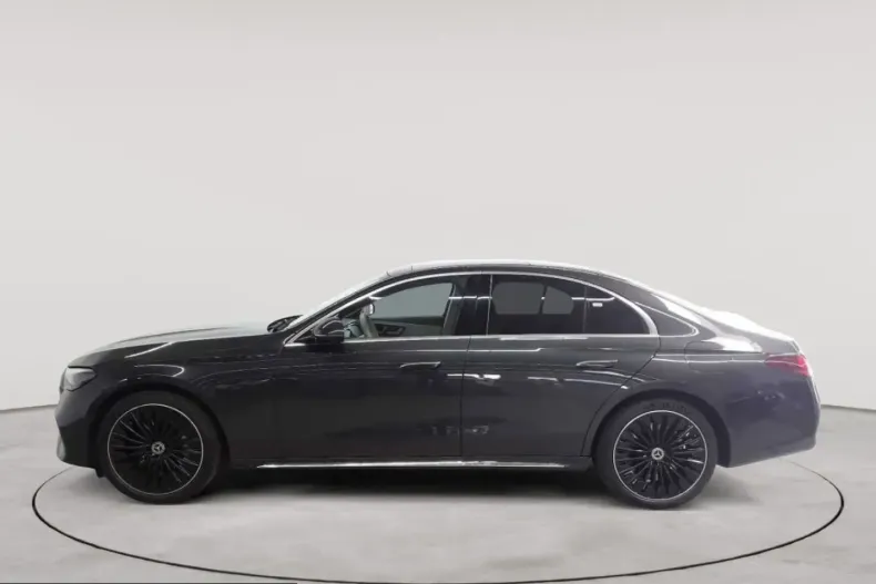 Mercedes-Benz E 300 (Clasa E) din 2024 cu 15.179 km - oferta MER243828 - foto 3