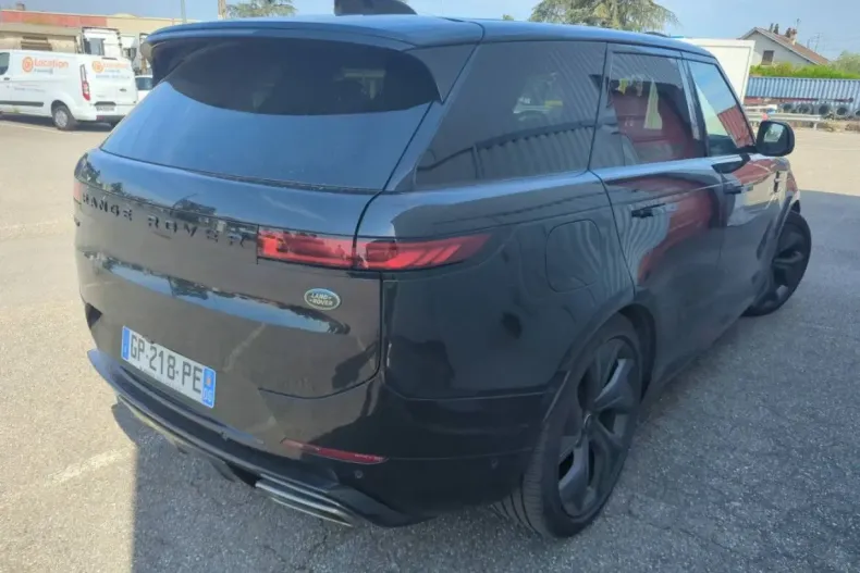 Land Rover Range Rover Sport din 2023 cu 64.247 km - oferta LAN243830 - foto 4