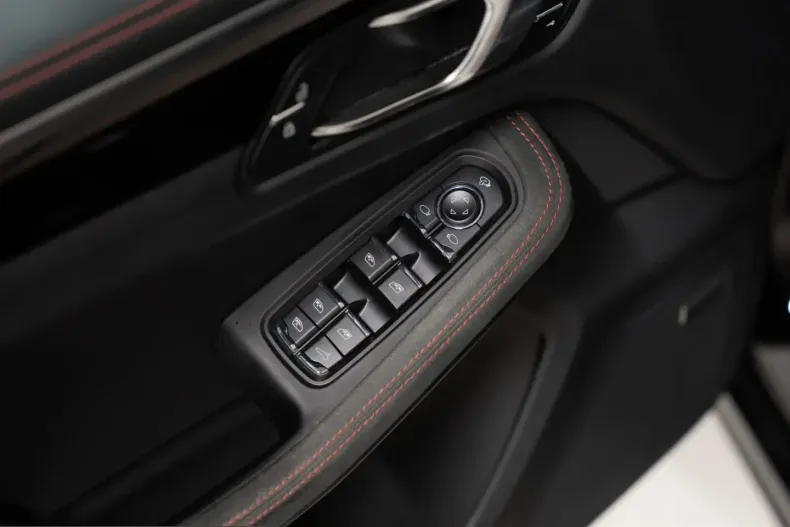 Porsche Macan din 2022 cu 72.400 km - oferta POR243836 - foto 24
