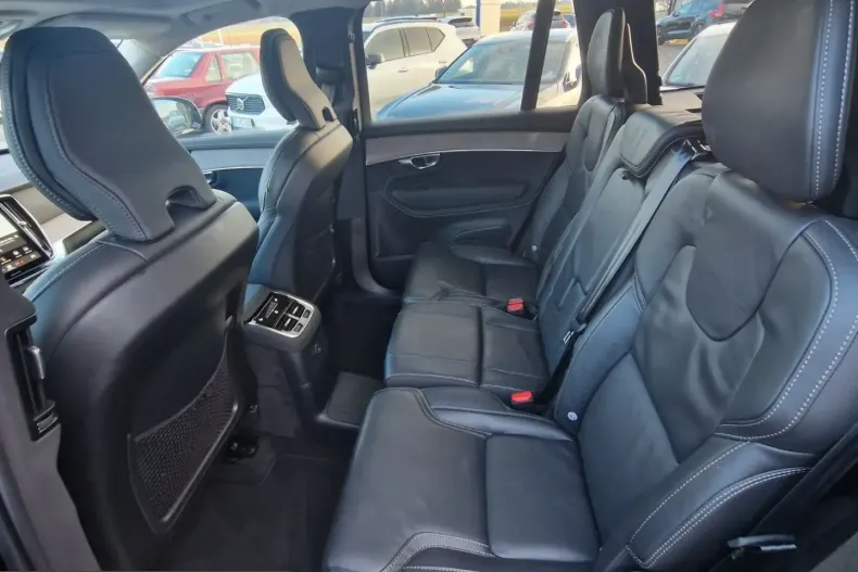 Volvo XC90 din 2025 cu 17.500 km - oferta VOL243847 - foto 22