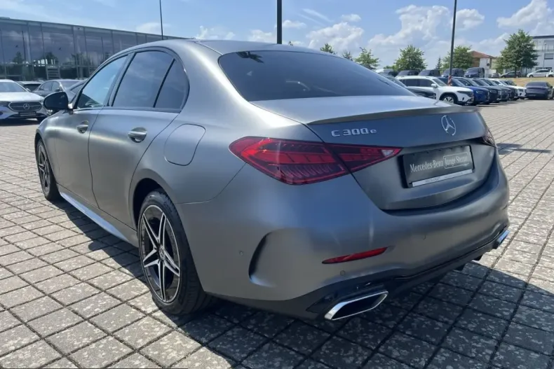 Mercedes-Benz C 300 (Clasa C) din 2023 cu 45.396 km - oferta MER243849 - foto 7