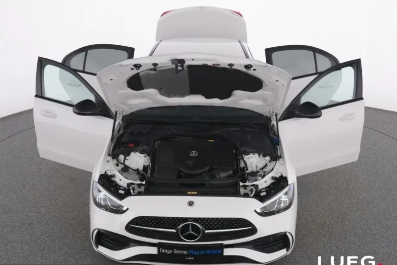 Mercedes-Benz C 300 (Clasa C) din 2023 cu 42.892 km - oferta MER243855 - foto 12