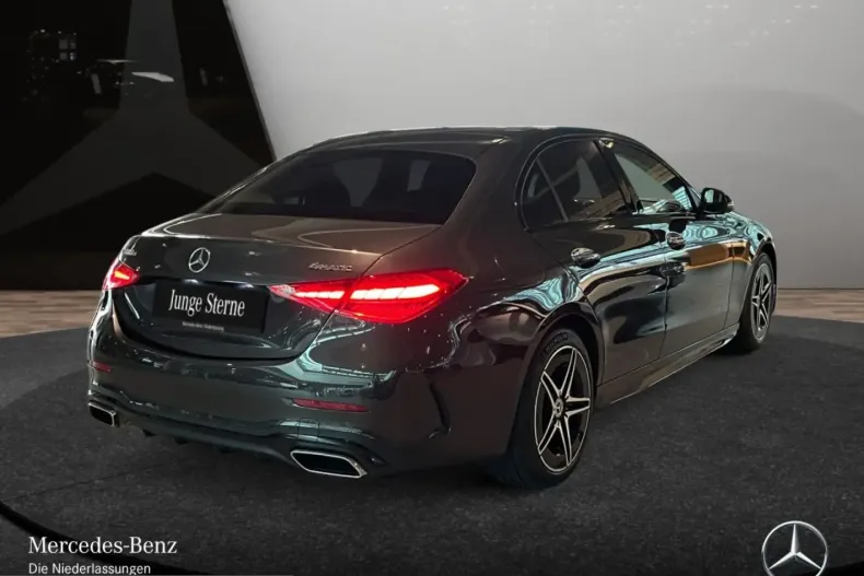 Mercedes-Benz C 400 (Clasa C) din 2023 cu 29.159 km - oferta MER243857 - foto 5