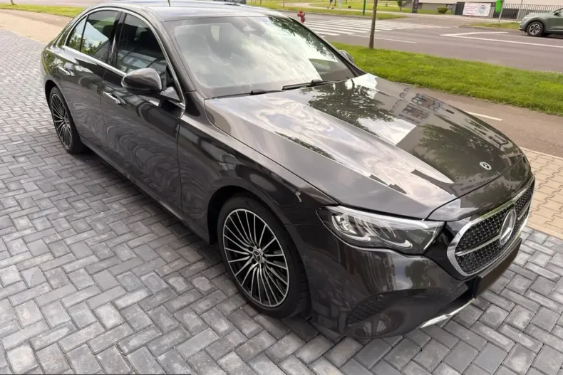 Mercedes-Benz E 200 (Clasa E) din 2025 cu 6.500 km - oferta MER243863 - foto 3