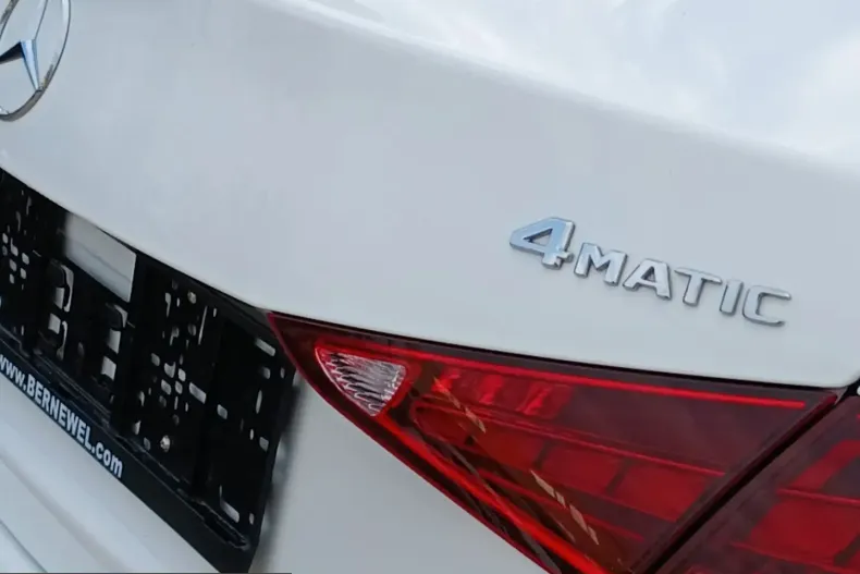 Mercedes-Benz C 200 (Clasa C) din 2022 cu 39.860 km - oferta MER243866 - foto 11