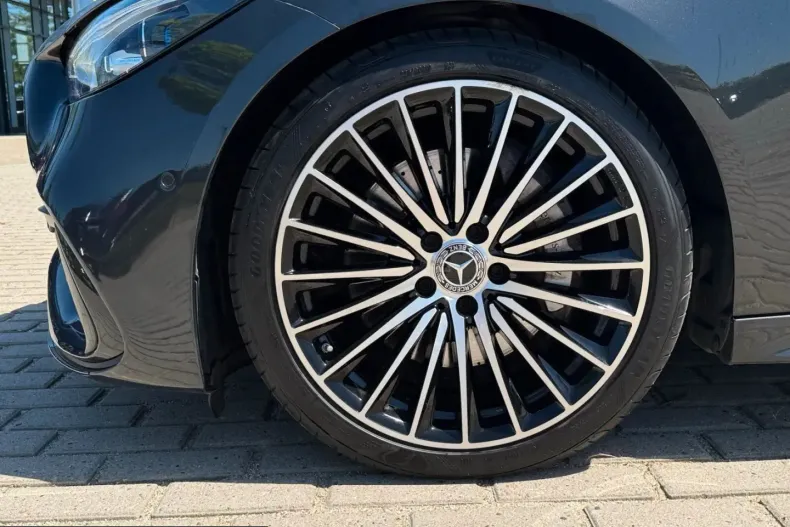 Mercedes-Benz C 300 (Clasa C) din 2022 cu 77.556 km - oferta MER243871 - foto 20