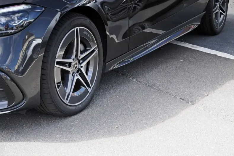 Mercedes-Benz C 300 (Clasa C) din 2025 cu 22.723 km - oferta MER243874 - foto 6