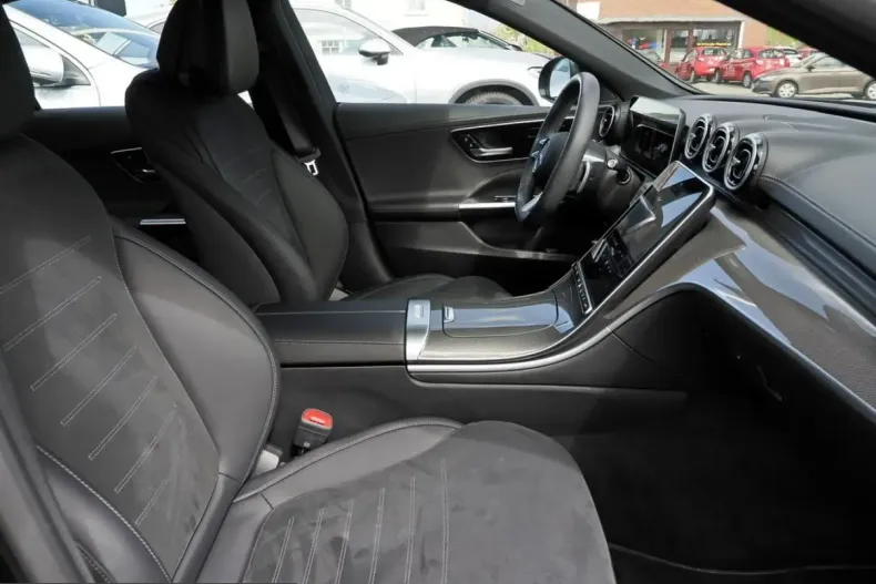 Mercedes-Benz C 300 (Clasa C) din 2025 cu 22.723 km - oferta MER243874 - foto 11
