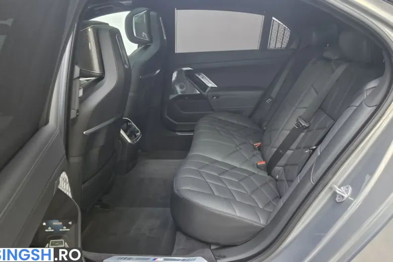 BMW 740 (Seria 7) din 2025 cu 6.200 km - oferta BMW243877 - foto 18