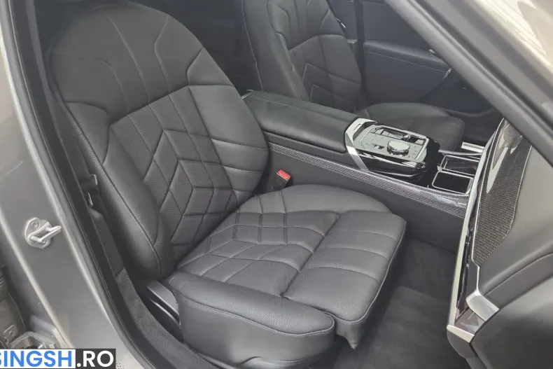 BMW 740 (Seria 7) din 2025 cu 6.200 km - oferta BMW243877 - foto 31