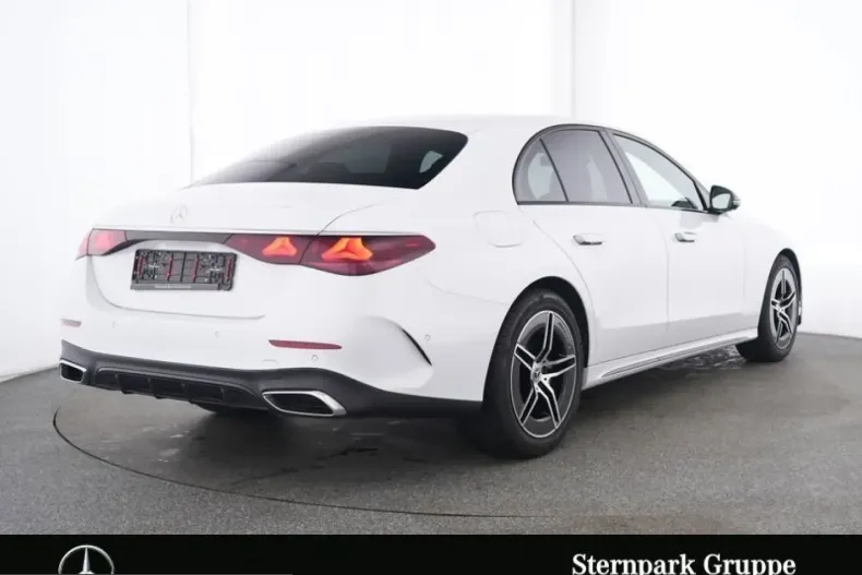 Mercedes-Benz E 220 (Clasa E) din 2025 cu 27.423 km - oferta MER243887 - foto 2