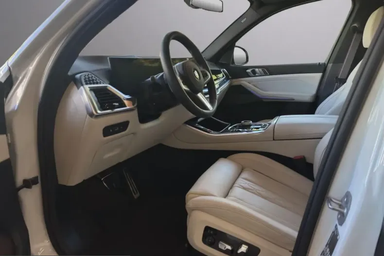 BMW X5 (Seria X) din 2025 cu 5.900 km - oferta BMW243893 - foto 9