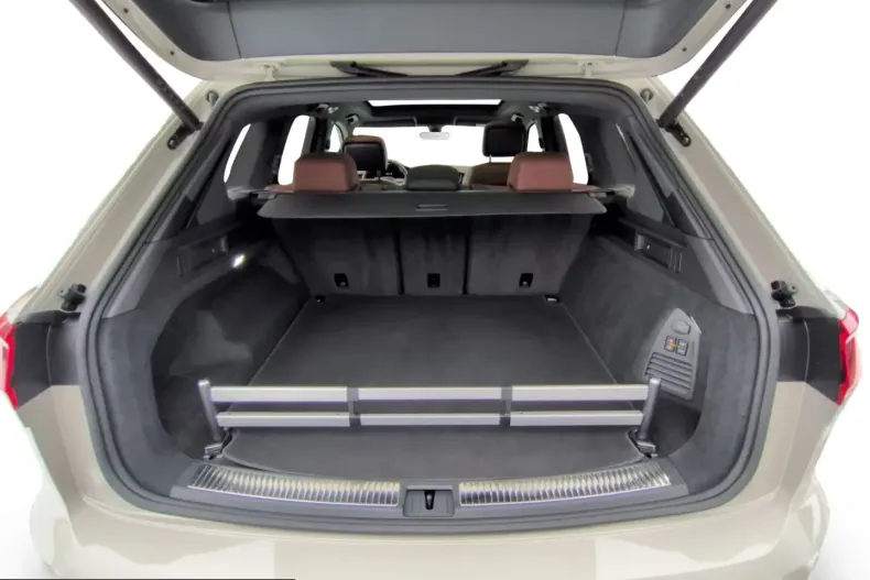 Volkswagen Touareg din 2025 cu 9.607 km - oferta VOL243905 - foto 15