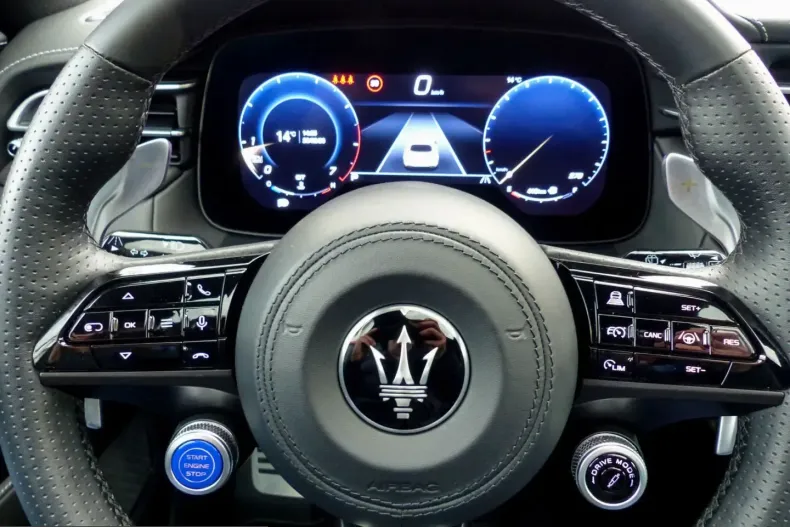 Maserati Grecale din 2025 cu 6.333 km - oferta MAS243906 - foto 18