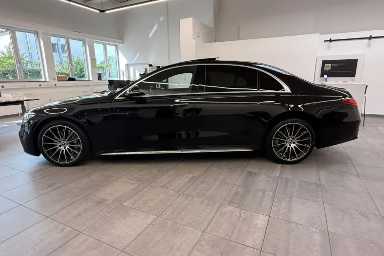 Mercedes-Benz S 580 (Clasa S) din 2022 cu 68.101 km - oferta MER243913 - foto 3