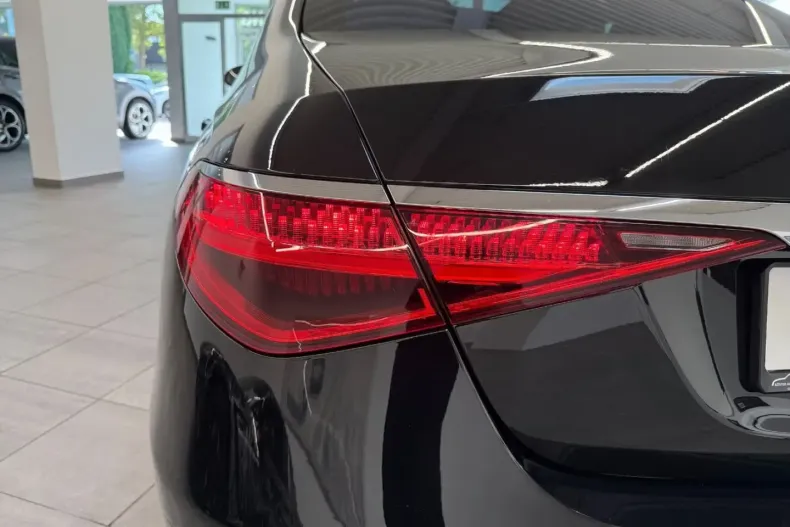 Mercedes-Benz S 580 (Clasa S) din 2022 cu 68.101 km - oferta MER243913 - foto 11