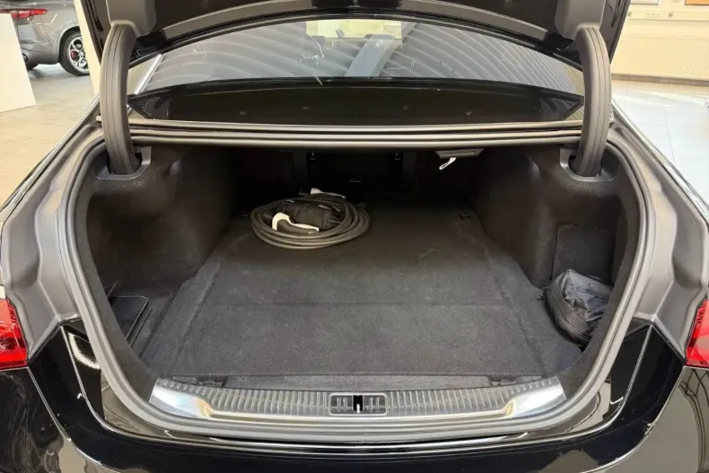 Mercedes-Benz S 580 (Clasa S) din 2022 cu 68.101 km - oferta MER243913 - foto 14