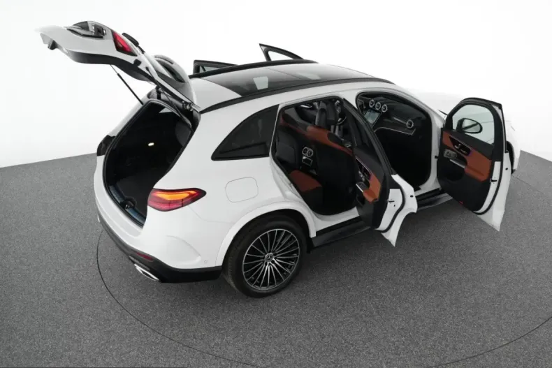 Mercedes-Benz GLC 300 (Clasa GLC) din 2024 cu 15.139 km - oferta MER243918 - foto 13