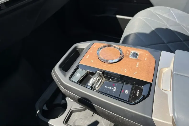 BMW iX din 2023 cu 42.800 km - oferta BMW243919 - foto 10
