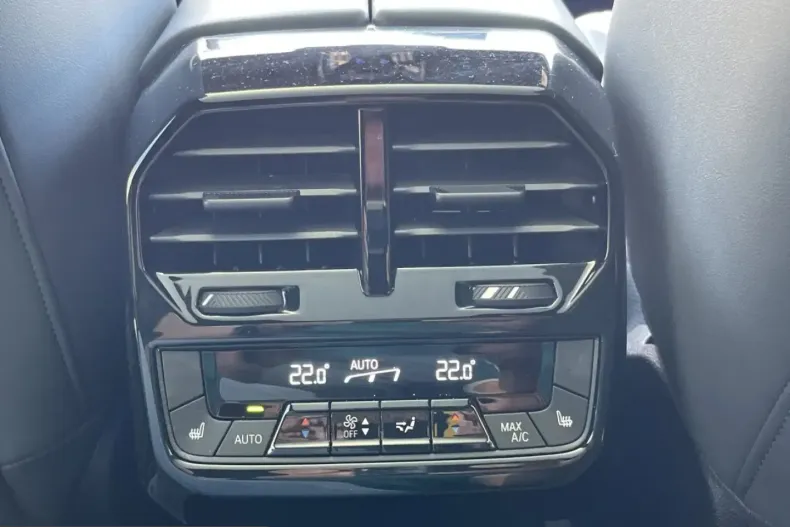 BMW iX din 2023 cu 42.800 km - oferta BMW243919 - foto 16