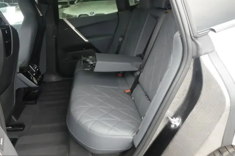 BMW iX din 2023 cu 17.080 km - oferta BMW243920 - foto 9
