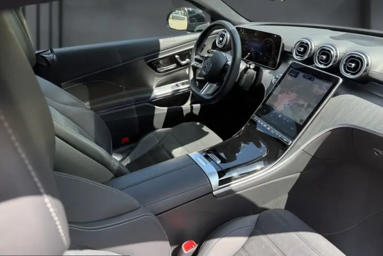 Mercedes-Benz CLE 300 (Clasa CLE) din 2024 cu 44.105 km - oferta MER243927 - foto 16