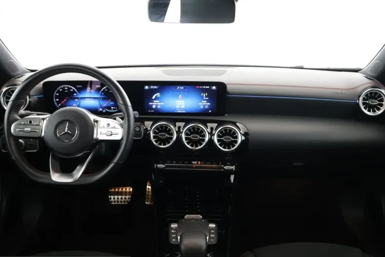 Mercedes-Benz CLA 250 (Clasa CLA) din 2023 cu 73.300 km - oferta MER243928 - foto 10