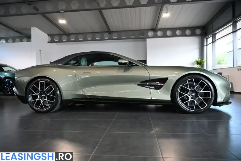 Aston Martin Vanquish din 2025 cu 13.500 km - oferta AST243936 - foto 11