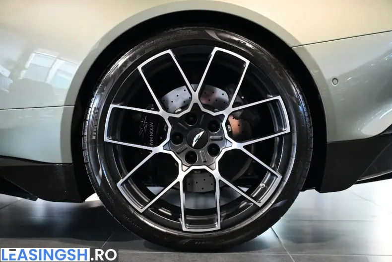 Aston Martin Vanquish din 2025 cu 13.500 km - oferta AST243936 - foto 22