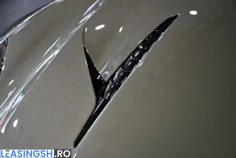 Aston Martin Vanquish din 2025 cu 13.500 km - oferta AST243936 - foto 27