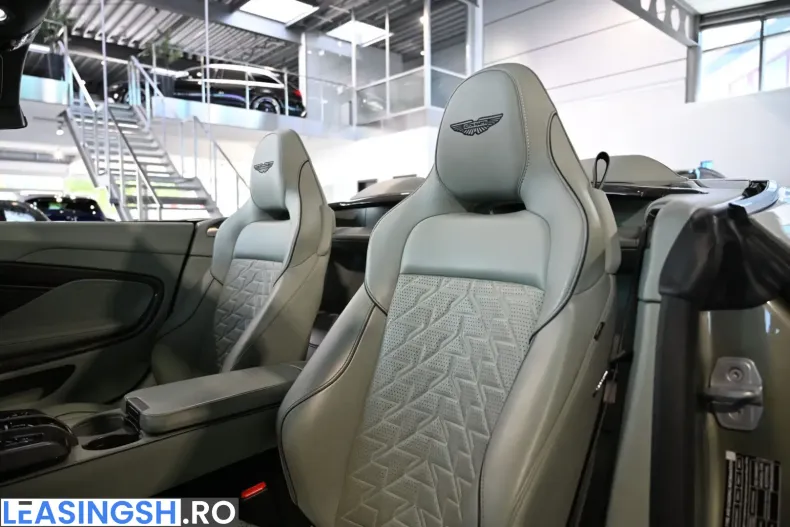 Aston Martin Vanquish din 2025 cu 13.500 km - oferta AST243936 - foto 36