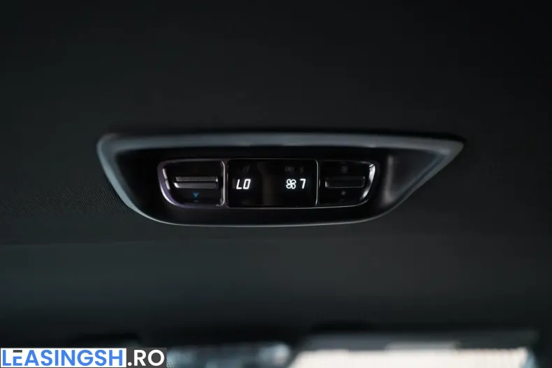 Mercedes-Benz V 300 (Clasa V) din 2025 cu 33.000 km - oferta MER243937 - foto 21