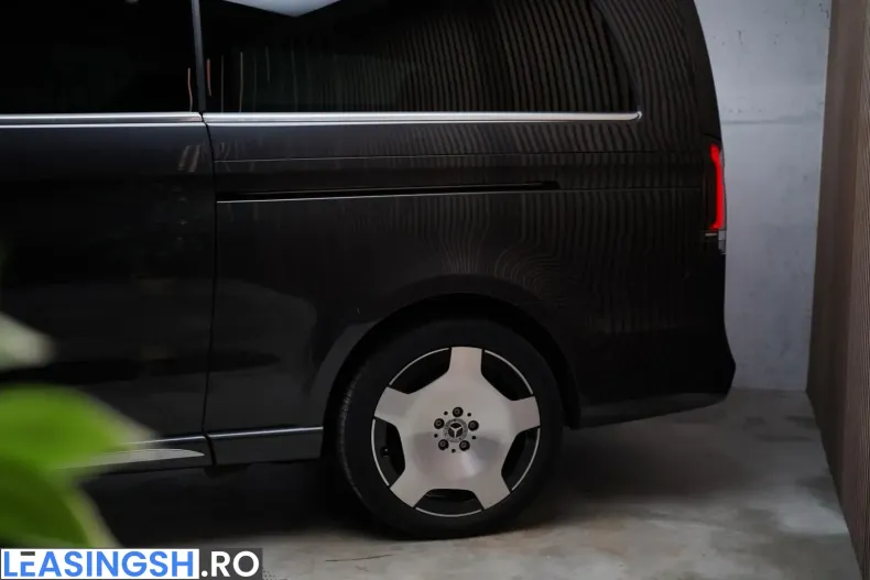 Mercedes-Benz V 300 (Clasa V) din 2025 cu 33.000 km - oferta MER243937 - foto 30