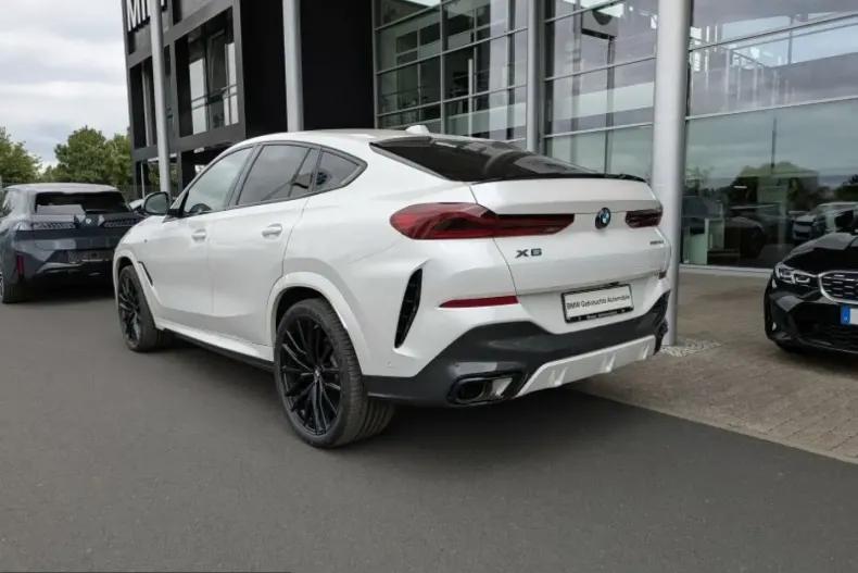 BMW X6 (Seria X) din 2025 cu 9.126 km - oferta BMW243939 - foto 3