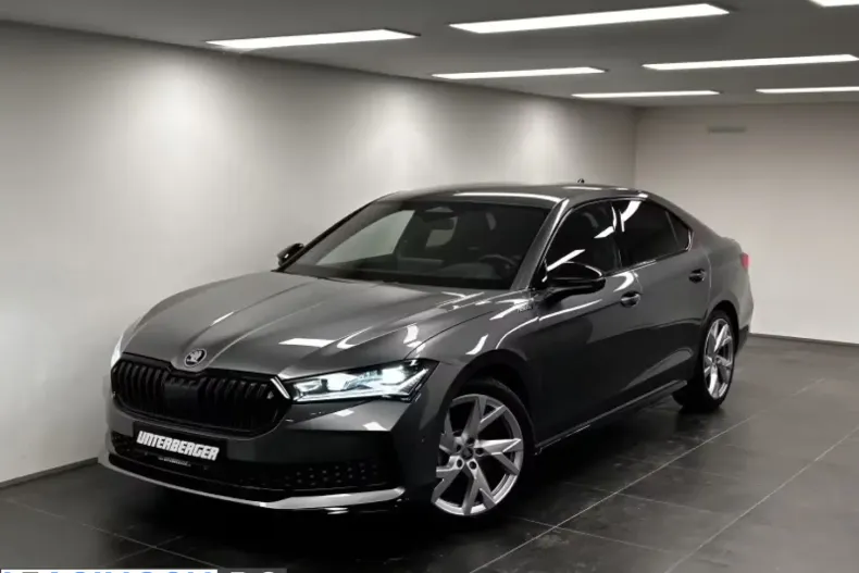 Skoda Superb din 2025 cu 9.988 km - oferta SKO243942 - foto 1